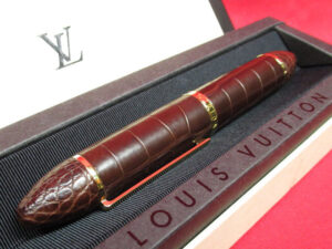 未使用品 LOUIS VUITTON ルイヴィトン カーゴ アリゲーター 万年筆 ペン先18K 750 元箱付き 管理5Y0115D